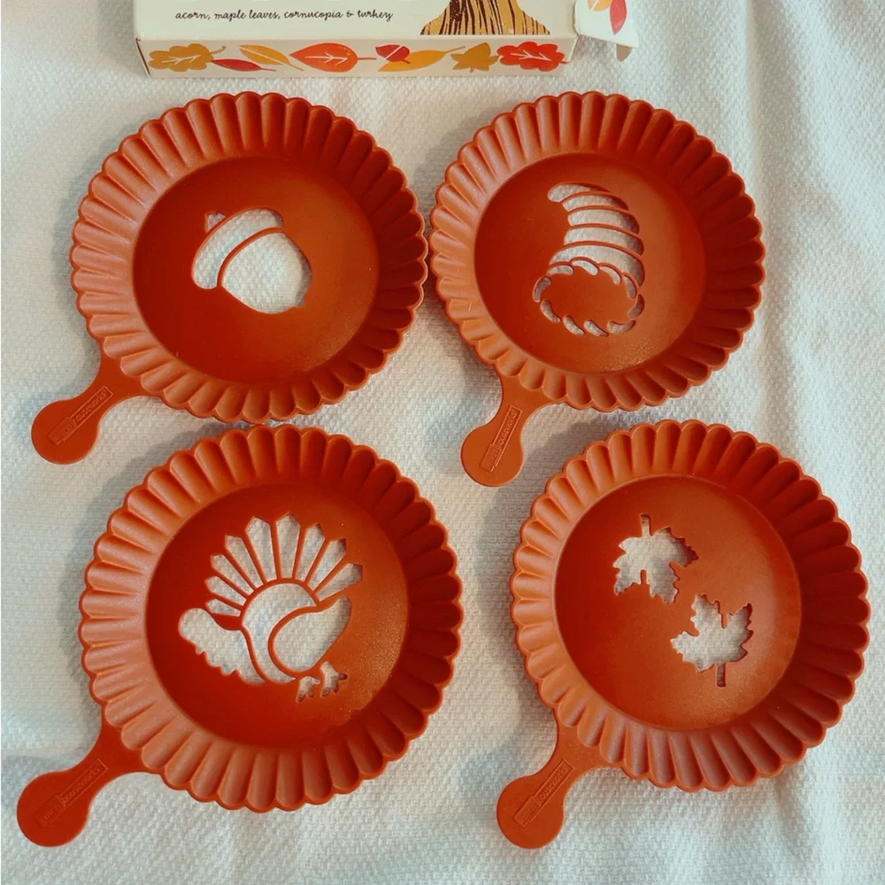 Cupcake stencils. Williams Sonoma